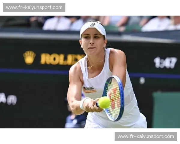 网球半决赛：场上拼搏与场下成长的全景之旅